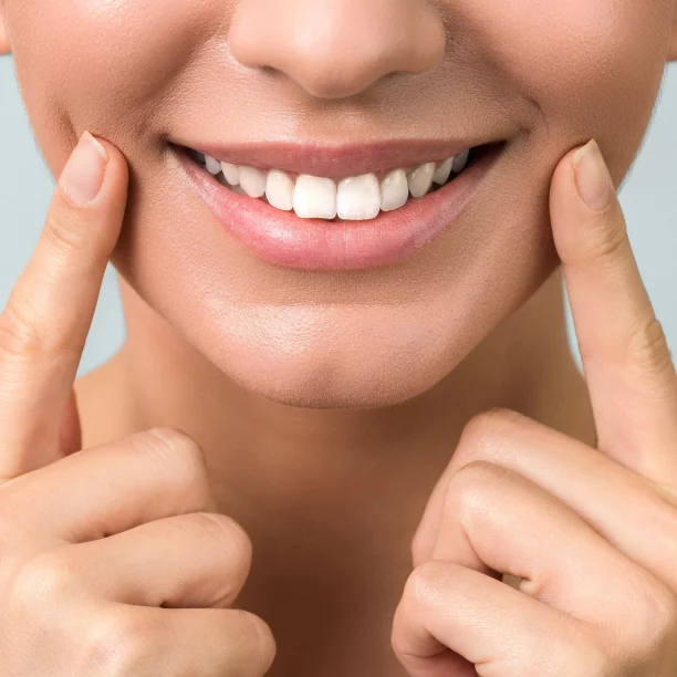 AEON Direct | Perfektes Lächeln mit Zahnzusatzversicherungen